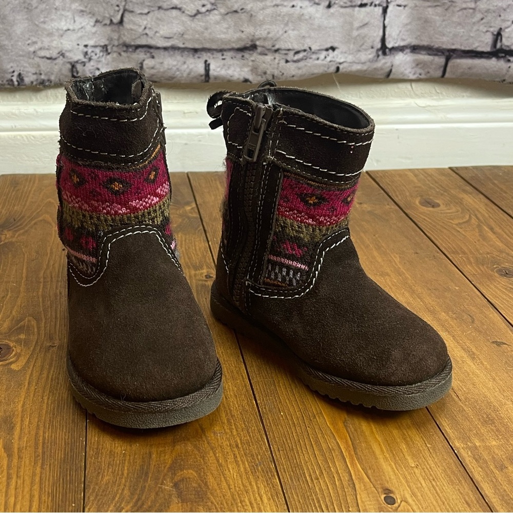 COPY - Cherokee girls size 7 brown suede and sweater boots